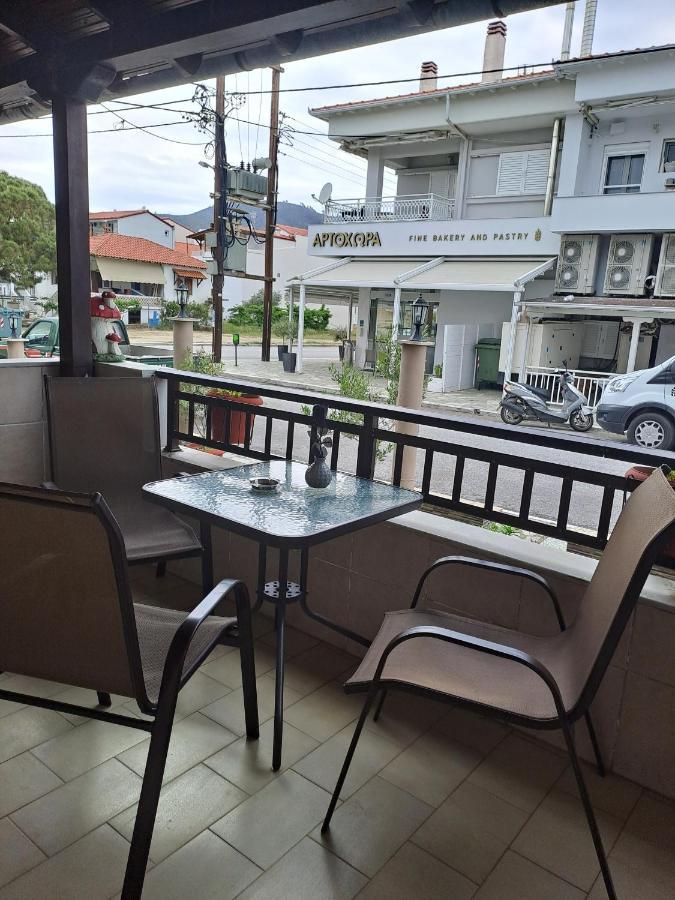 Black Rose Sarti Exterior photo
